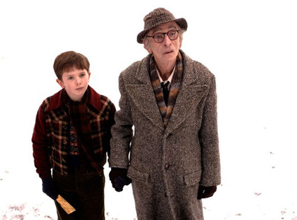 Charlie and the Chocolate Factory, Freddie Highmore, David Kelly Charlie and the Chocolate Factory, Freddie Highmore, David Kelly